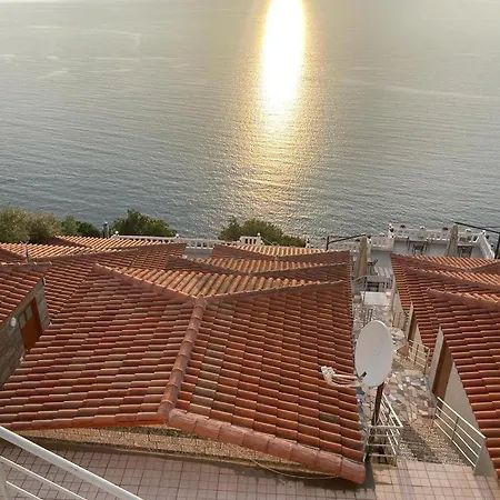 Sea View *